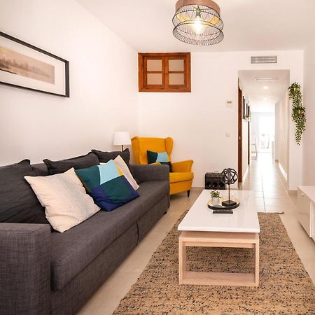 Lovely Cozy 2-Bedroom Residential Home With Patio Benalmádena Buitenkant foto